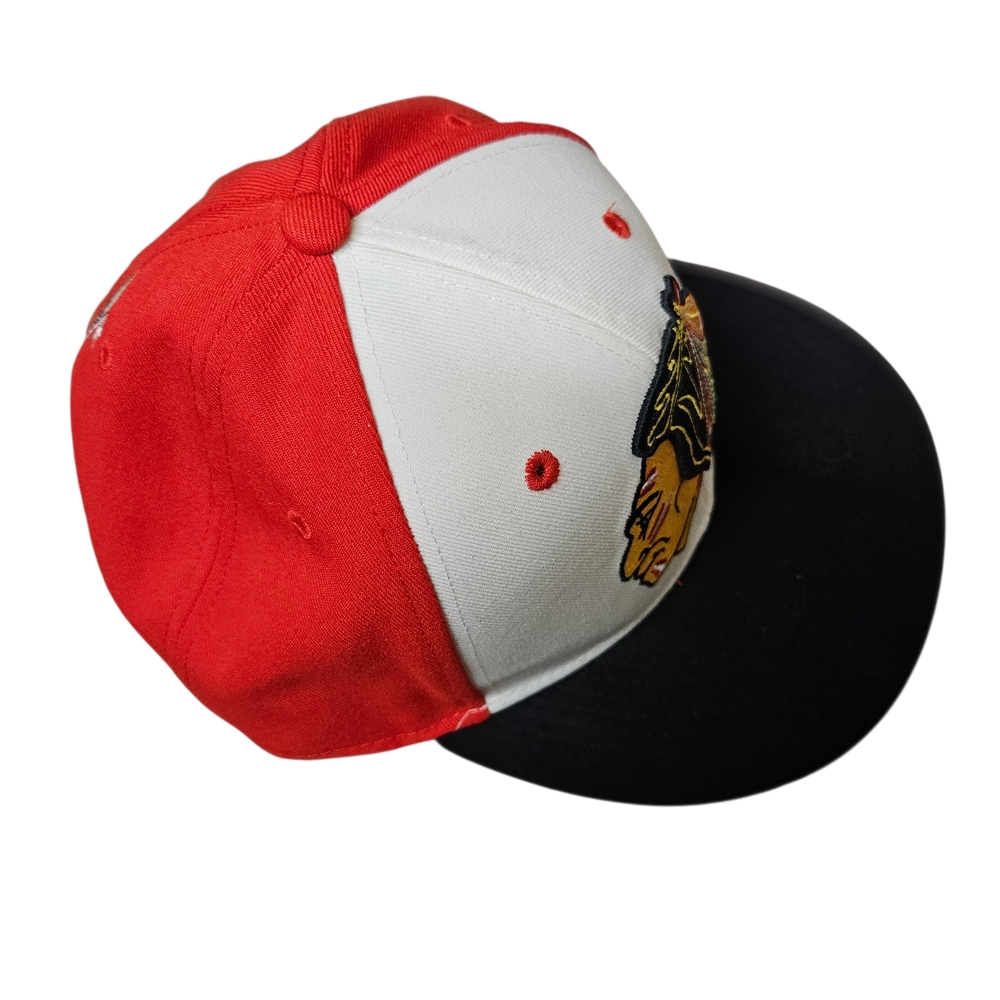 New Era Chicago Blackhawks NHL Snap Back Hat Perfect Condition - Picture 4 of 6